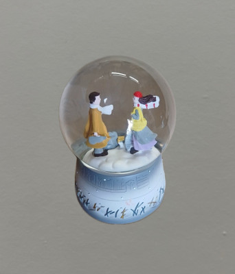 Muzička staklena kugla